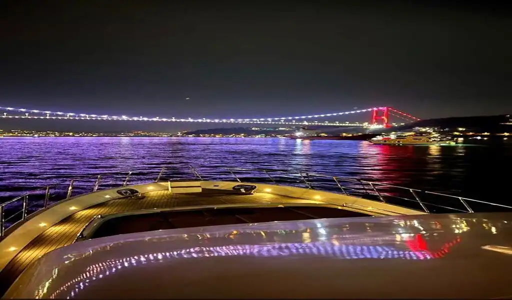 YACHT ISTANBUL WATER